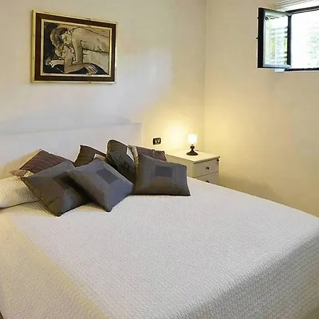 Forte Dei Marmi Zoe Willa