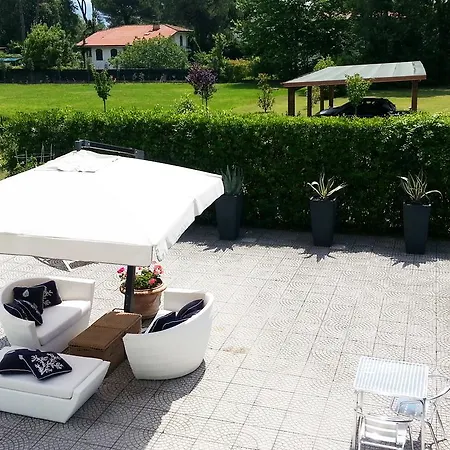 Forte Dei Marmi Zoe Willa Cinquale