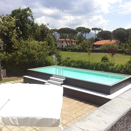 Forte Dei Marmi Zoe Willa Cinquale
